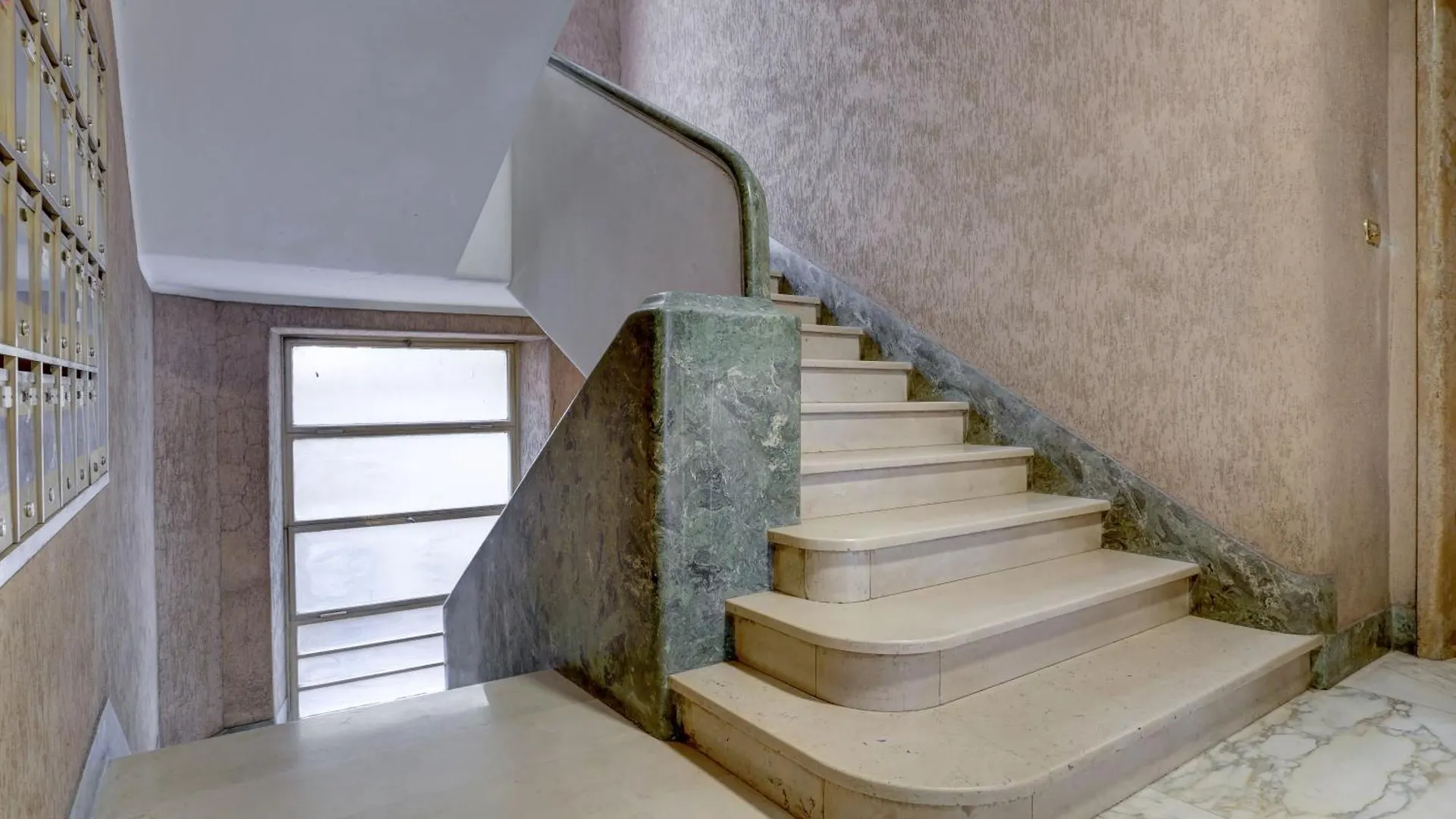 La Casa Sui Musei Vaticani Roma Italia